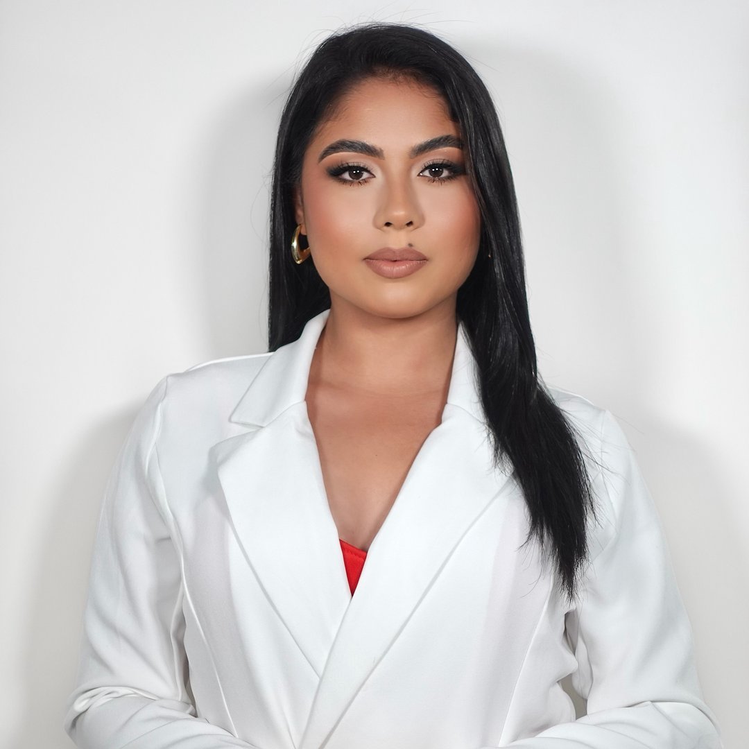 Angélica Hernández, barbero embajador Nishman en Cartagena