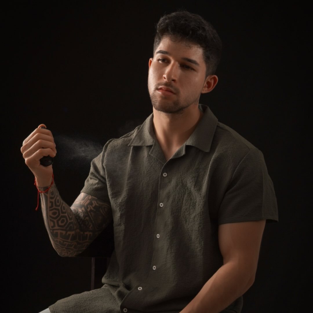 Diego Zuleta, barbero embajador Nishman en Filandia